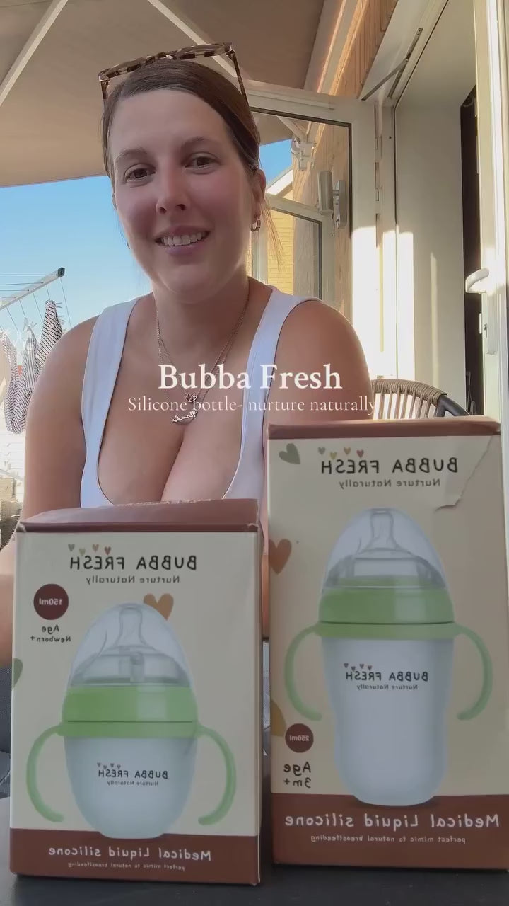 BPA-free Silicone Baby Bottle demonstration